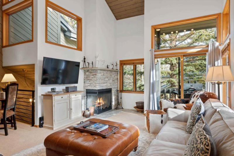 Ridgepoint Townhome 198 By East West Hospitality Beaver Creek Eksteriør bilde