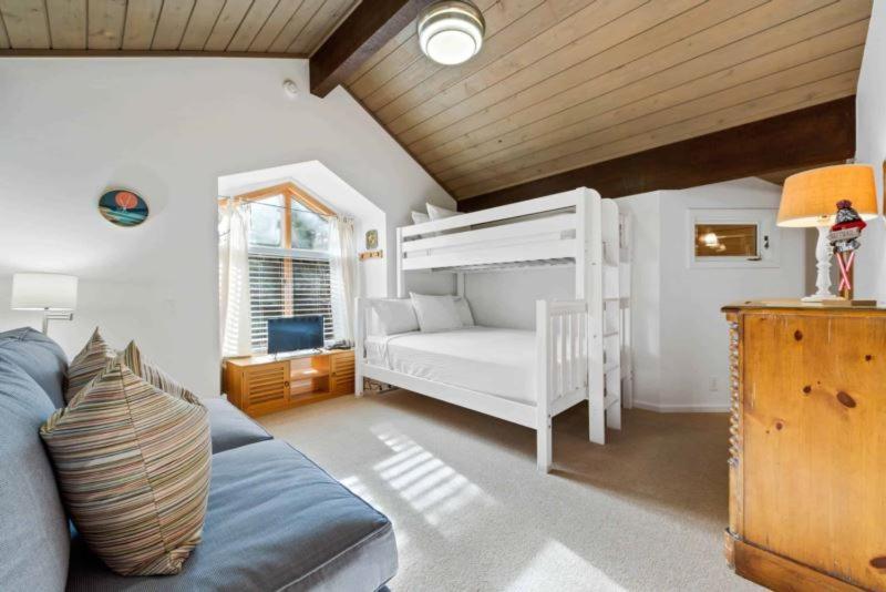 Ridgepoint Townhome 198 By East West Hospitality Beaver Creek Eksteriør bilde