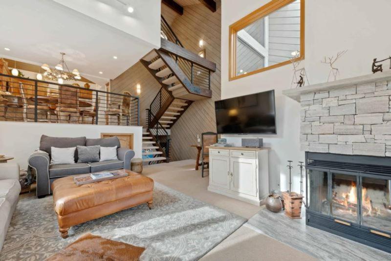 Ridgepoint Townhome 198 By East West Hospitality Beaver Creek Eksteriør bilde