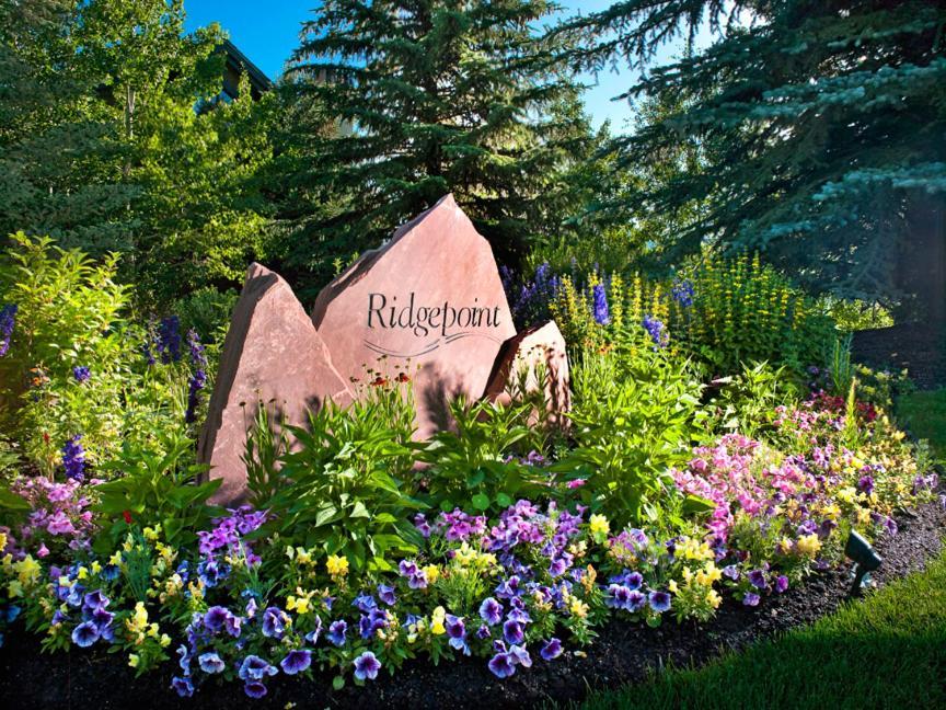 Ridgepoint Townhome 198 By East West Hospitality Beaver Creek Eksteriør bilde