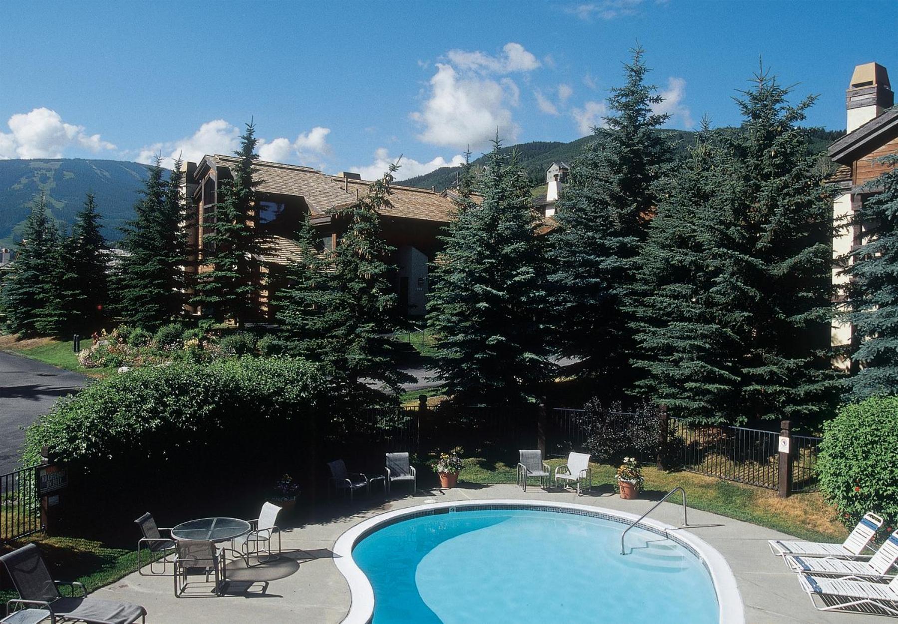 Ridgepoint Townhome 198 By East West Hospitality Beaver Creek Eksteriør bilde