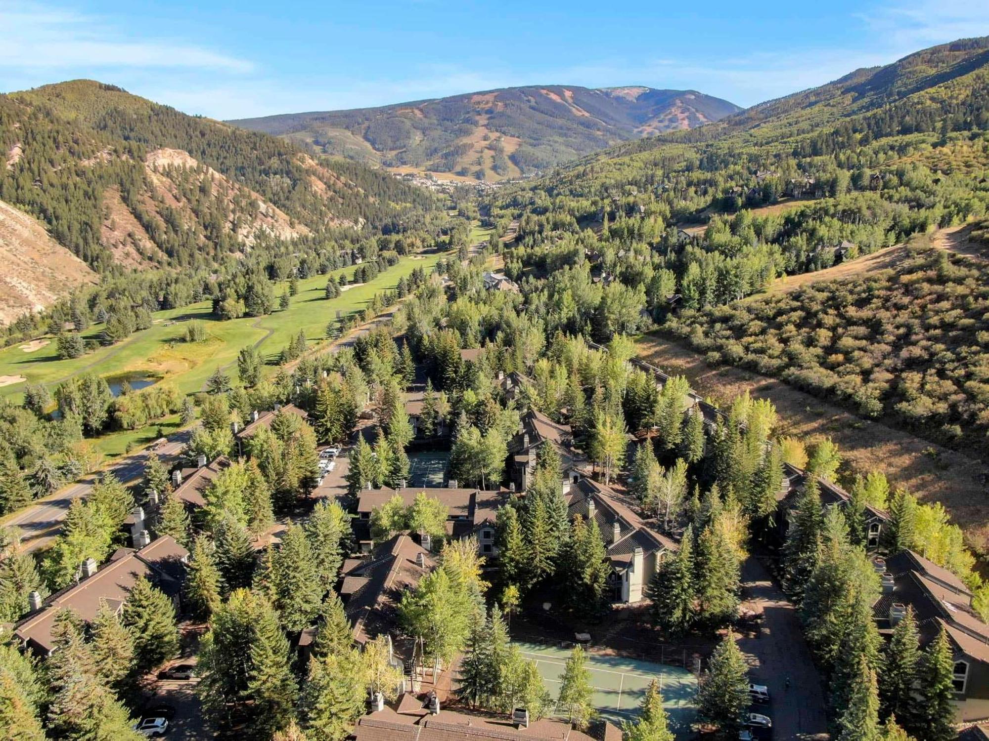 Ridgepoint Townhome 198 By East West Hospitality Beaver Creek Eksteriør bilde